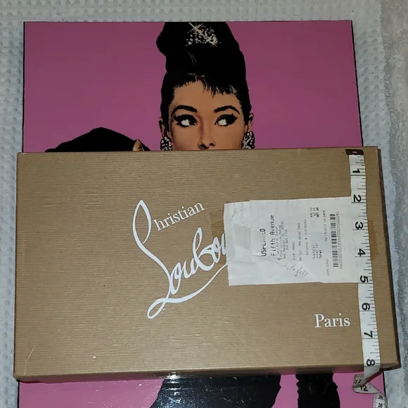 Christian Louboutin Tan Shoe Box - Picture 2 of 7